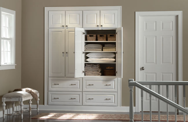 Mid-Continent-Cabinetry-Burnham