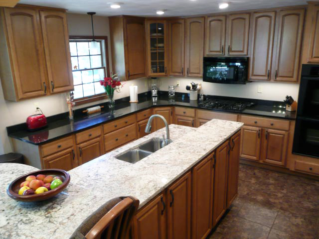Kitchen Project Photo Gallery, Maple Kitchen Cabinets With White Granite Countertops